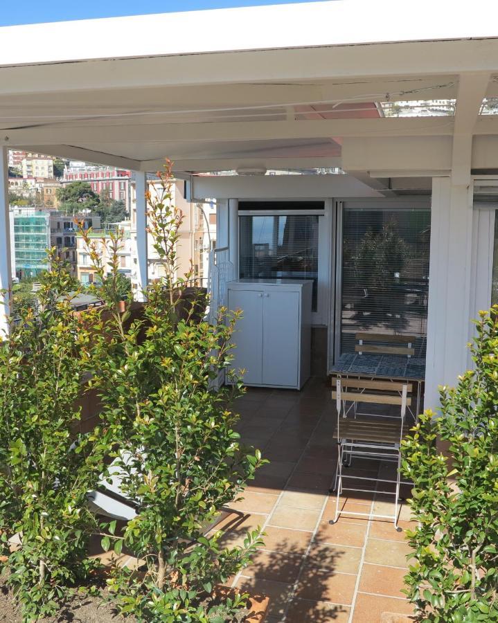 Appartement Bonbonniere In Chiaia District à Naples Extérieur photo