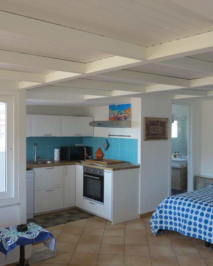 Appartement Bonbonniere In Chiaia District à Naples Extérieur photo